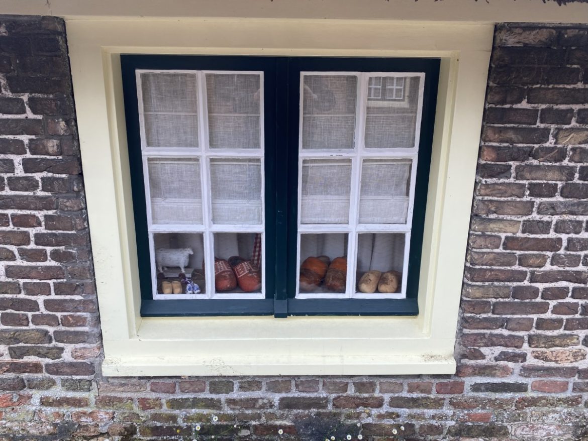 Dinsdag: 1664x bekeken + Top 10 meest gelezen berichten