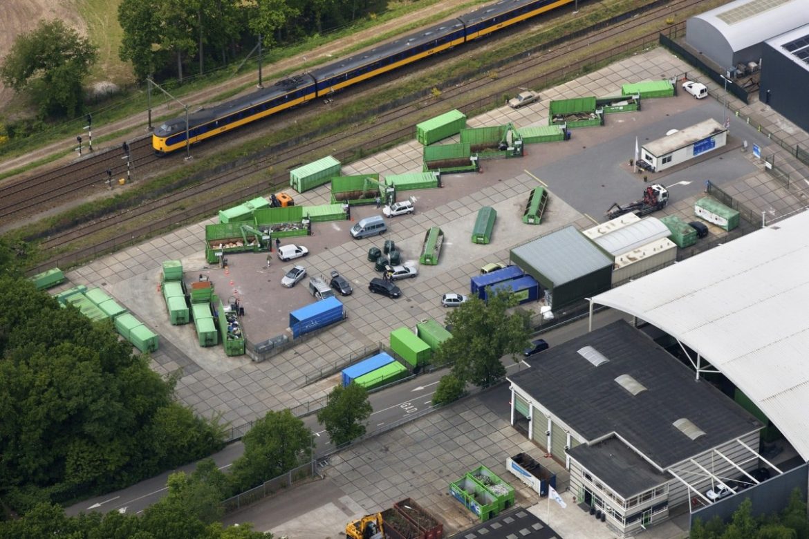 Medewerkers vuilstort Crailo worden regelmatig bedreigd: ’Extra personeel om te de-escaleren’
