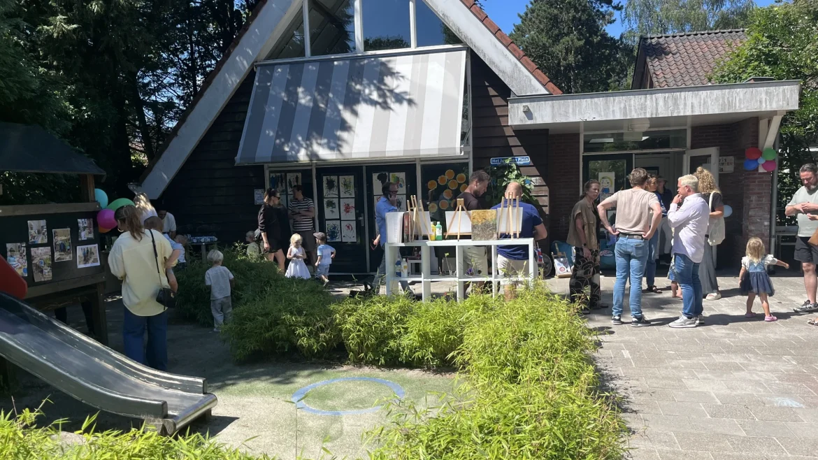 Peuters vieren start zomervakantie met kunst en beweging bij De Wirre Warre