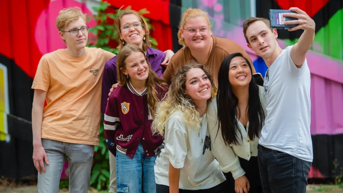 Laren kan zich nog aanmelden: Blaricum doet mee aan Social Friday