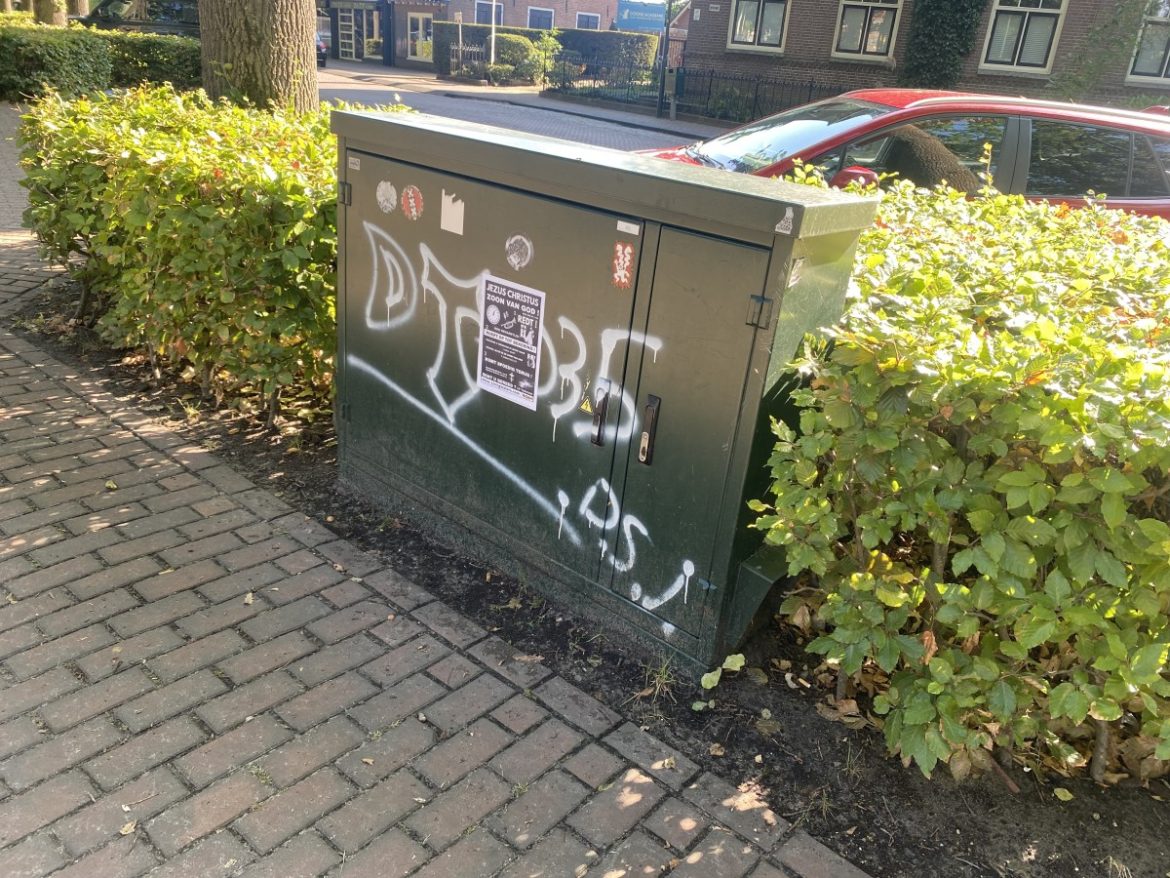 Alsjeblieft mensen, hou Laren schoon!
