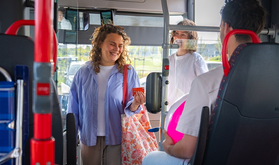 Al bijna 10.000 reizigers ontdekken de Strandbus naar Bloemendaal en Zandvoort