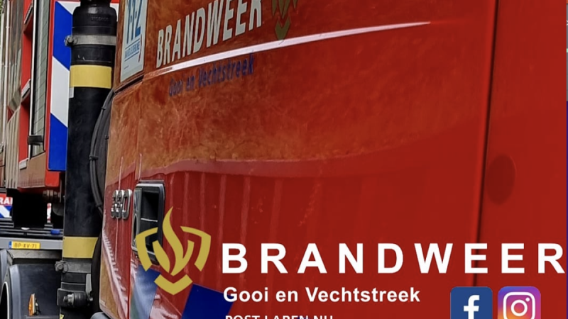 Woning vol met gas door kapotte leiding onder fietspad in Laren, groot deel omgeving afgezet