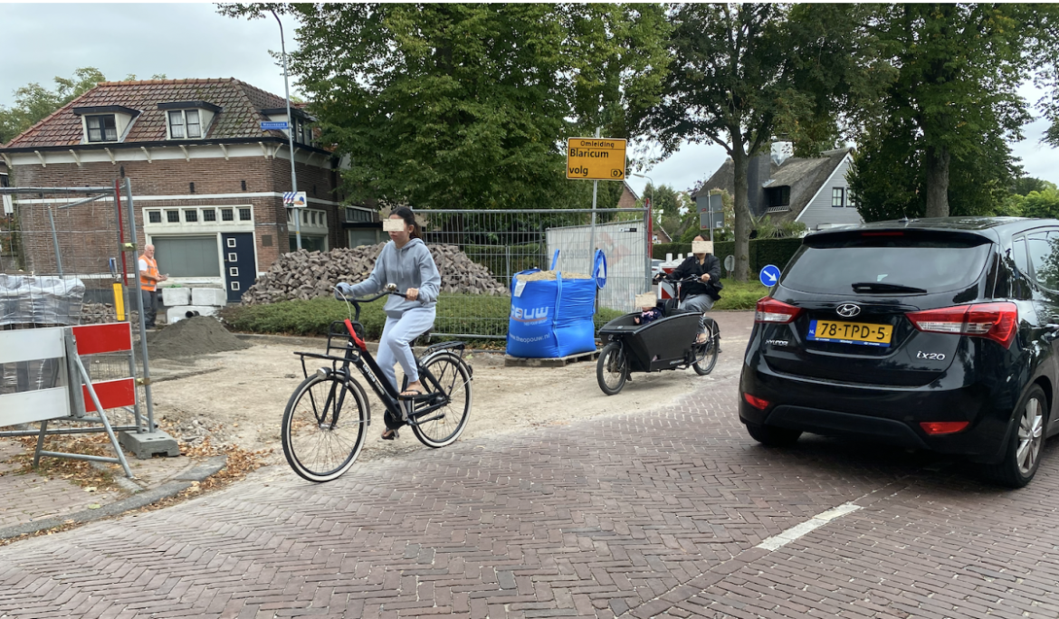 Kijk uit! Gevaarlijke verkeerssituatie!