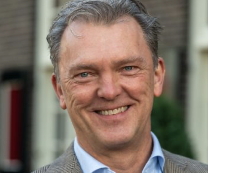 (audio) – Laren gaat op zoek naar een geschikte plek voor de opvang van 90 asielzoekers.